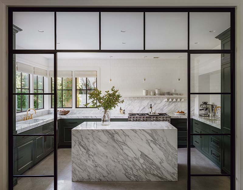 Fabulous and Fresh Farmhouse DIYS and Ideas are waiting to inspire you to create. All the newest projects in the Farmhouse World all in one place to enjoy!