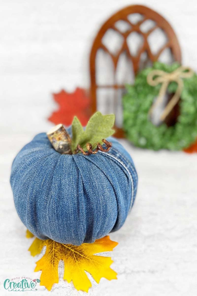 Do you know what it is time for? Fresh and Trendy DIY Crafts To Make This Weekend of course. Tons of inspirational Crafts are waiting for you to choose from. One is perfect to make this weekend!