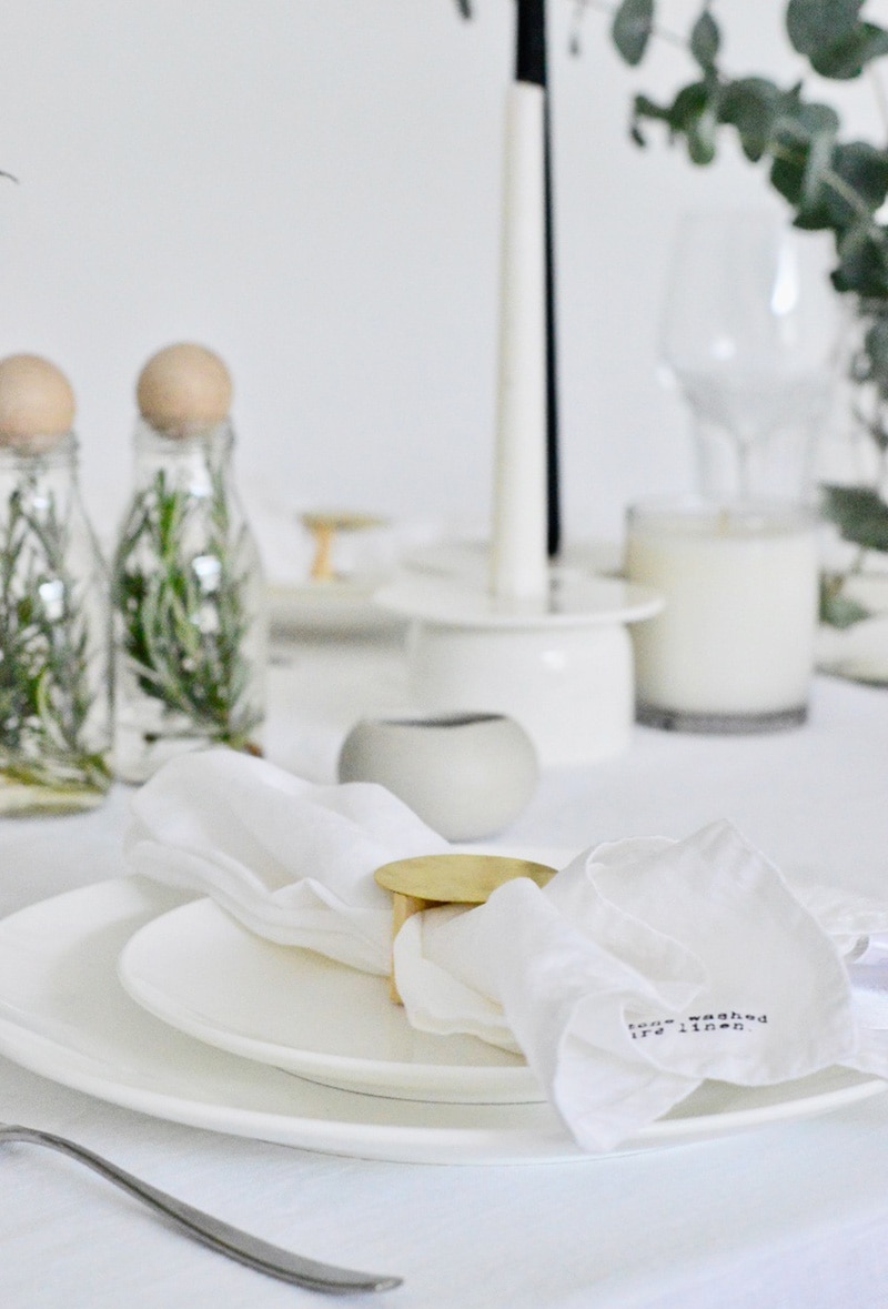 Do you know what it is time for? Fresh and Trendy DIY Crafts To Make This Weekend of course. Tons of inspirational Crafts are waiting for you to choose from. One is perfect to make this weekend!