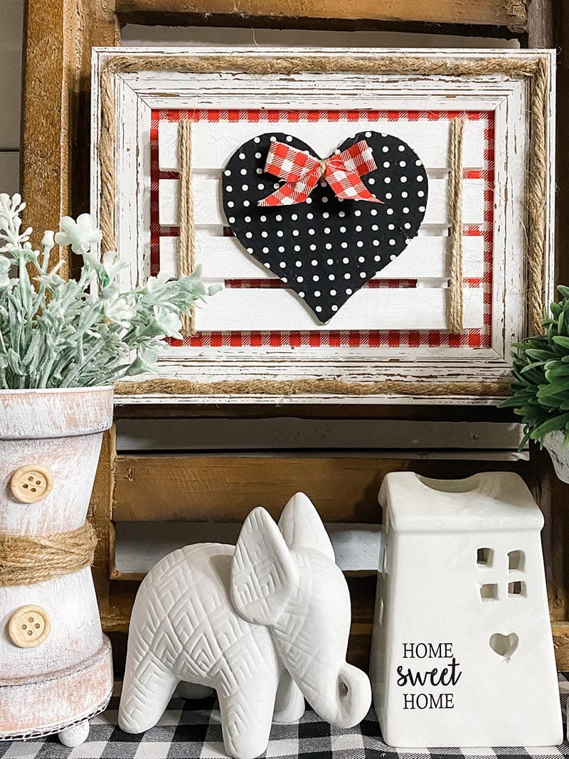 Quick and Easy Dollar Store Valentine’s Day Crafts That Look So ...