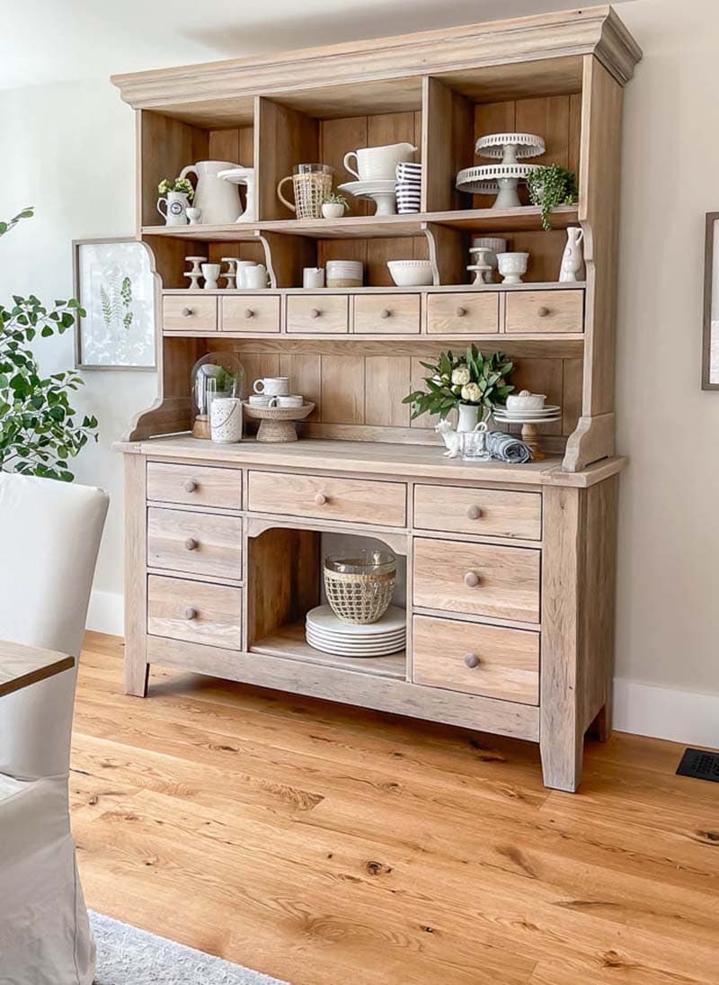 This collection of The Best Farmhouse Home Decor Ideas & DIYs of 2022 Part 3 is amazing and is waiting for you to create with all the spot on tutorials and decorating ideas from our favorite Farmtastic Farmhouse Blogs!