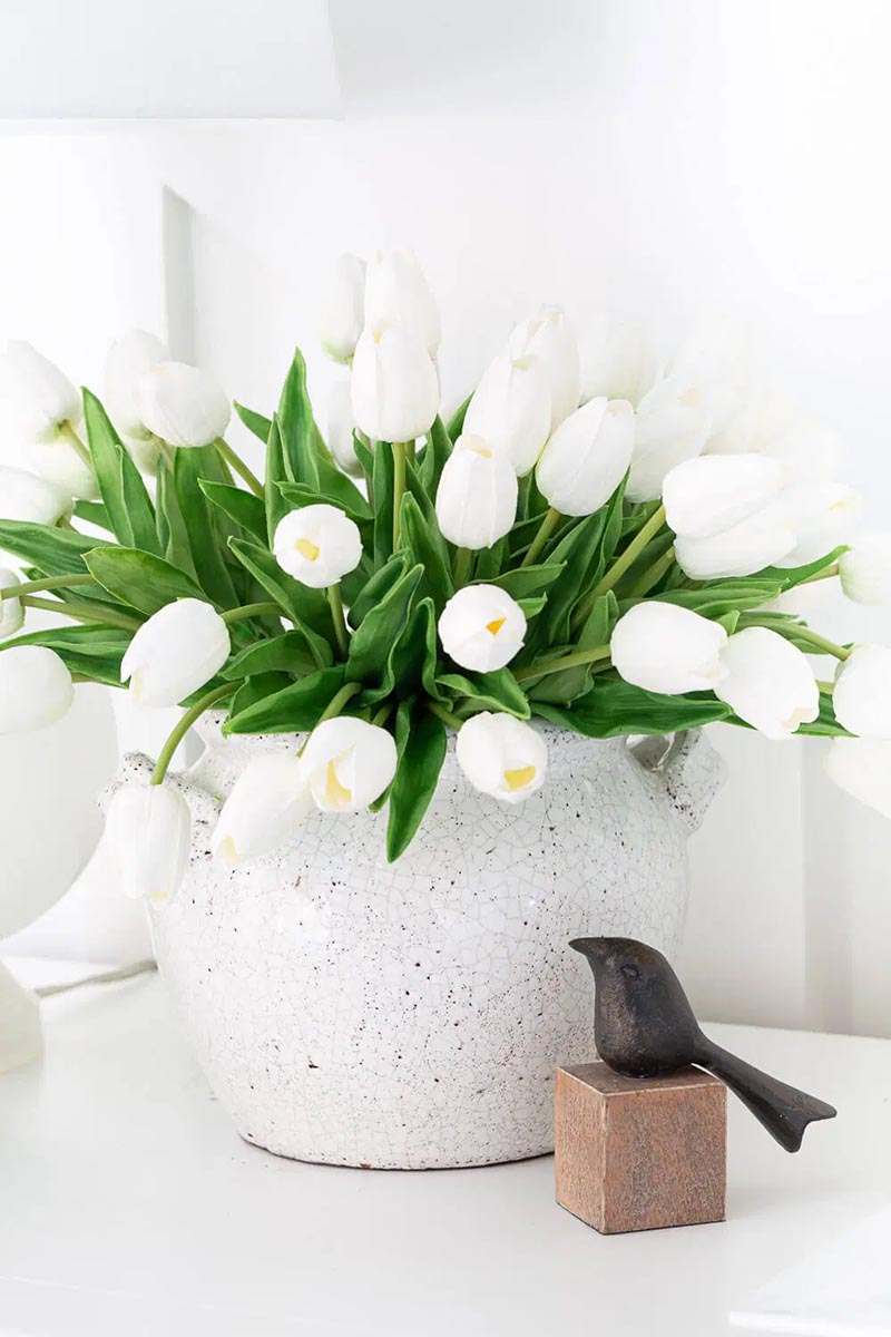 This collection of The Best Farmhouse Home Decor Ideas & DIYs of 2022 Part 3 is amazing and is waiting for you to create with all the spot on tutorials and decorating ideas from our favorite Farmtastic Farmhouse Blogs!