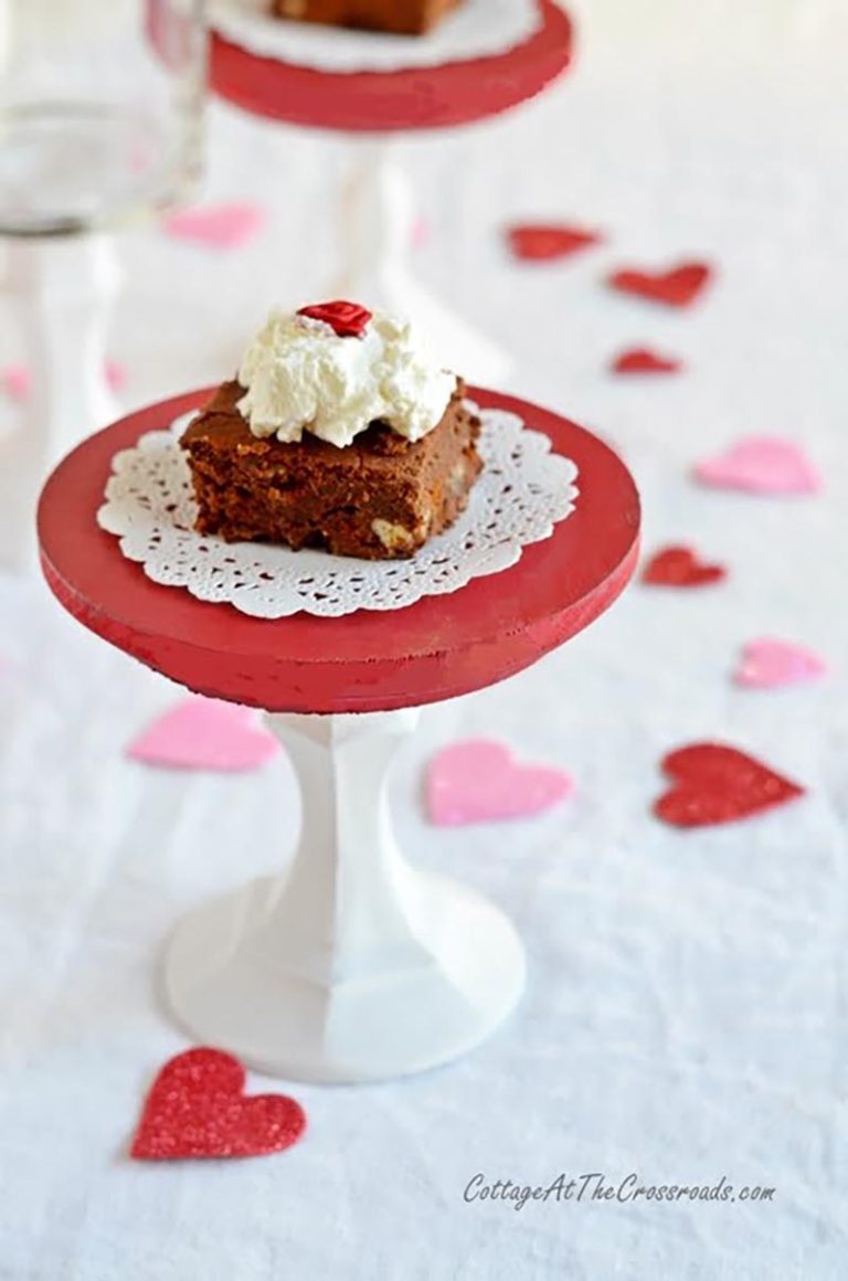 Quick and Easy Dollar Store Valentine’s Day Crafts That Look So ...