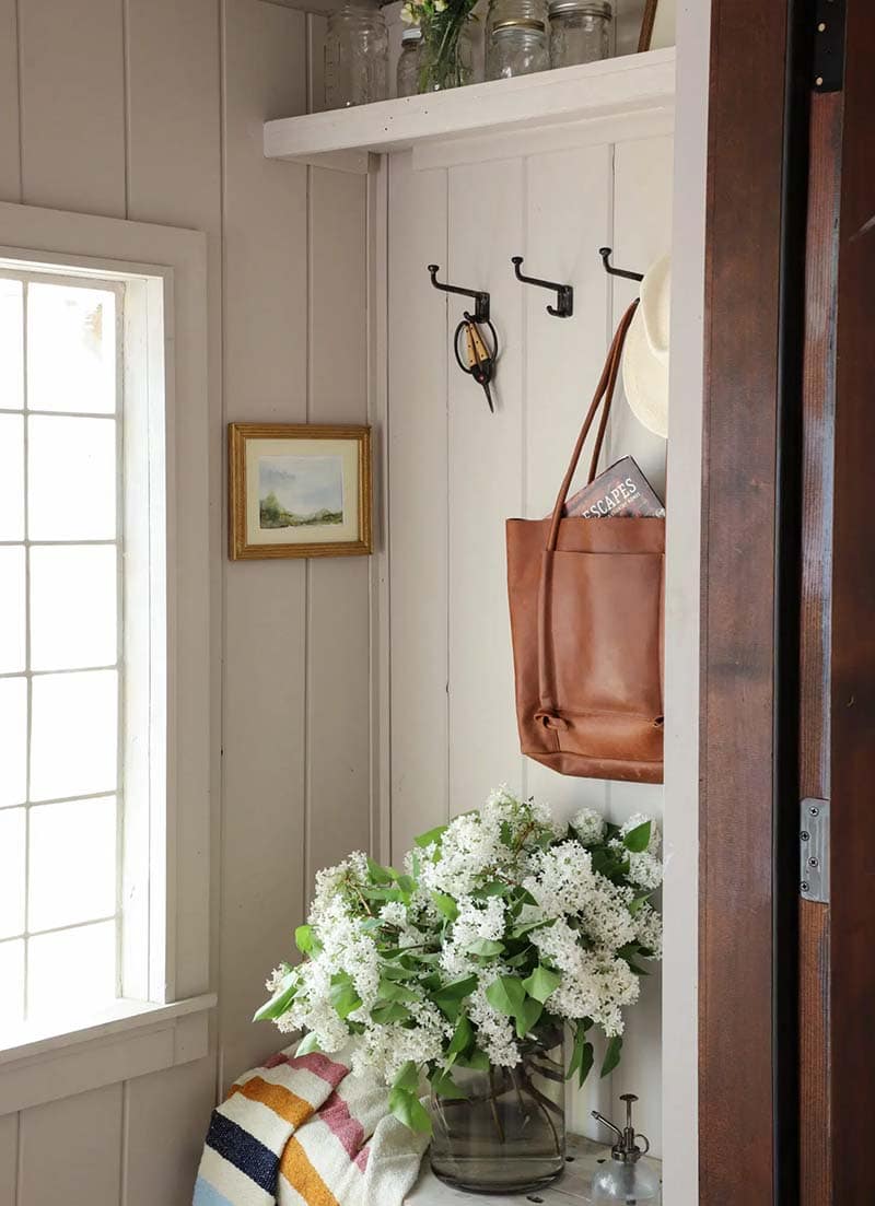 This collection of The Best Farmhouse Home Decor Ideas & DIYs of 2022 Part 3 is amazing and is waiting for you to create with all the spot on tutorials and decorating ideas from our favorite Farmtastic Farmhouse Blogs!