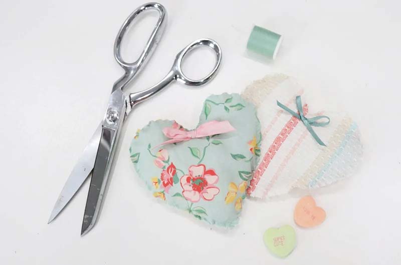 Do you know what it is time for? Fresh and Trendy DIY Crafts To Make This Weekend of course. Tons of inspirational Crafts are waiting for you to choose from. One is perfect to make this weekend!