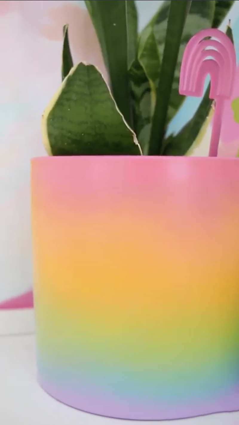 Do you know what it is time for? Fresh and Trendy DIY Crafts To Make This Weekend of course. Tons of inspirational Crafts are waiting for you to choose from. One is perfect to make this weekend!