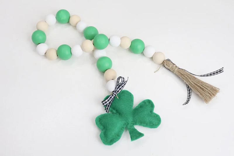 Do you know what it is time for? Fresh and Trendy DIY Crafts To Make This Weekend of course. Tons of inspirational Crafts are waiting for you to choose from. One is perfect to make this weekend!