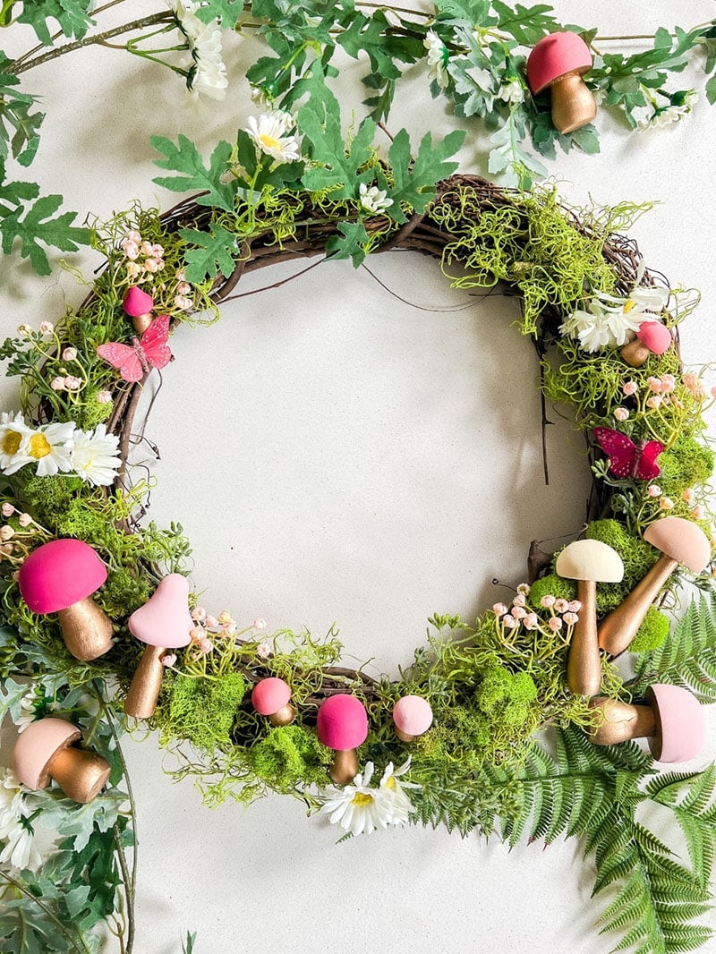 Do you know what it is time for? Fresh and Trendy DIY Crafts To Make This Weekend of course. Tons of inspirational Crafts are waiting for you to choose from. One is perfect to make this weekend!