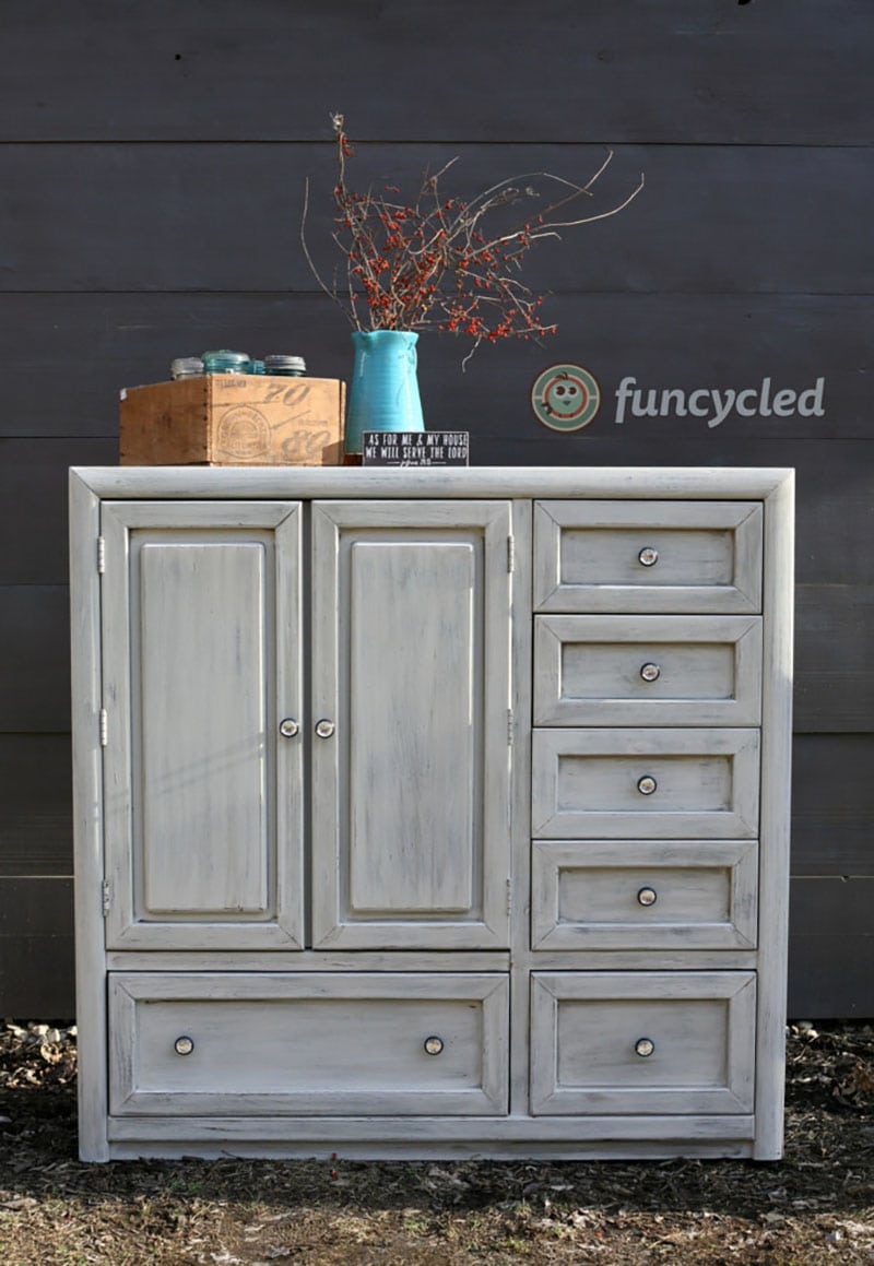 Pottery Barn Thrift Store Makeovers are going to Inspire you to create your own original diy project that will be amazing!