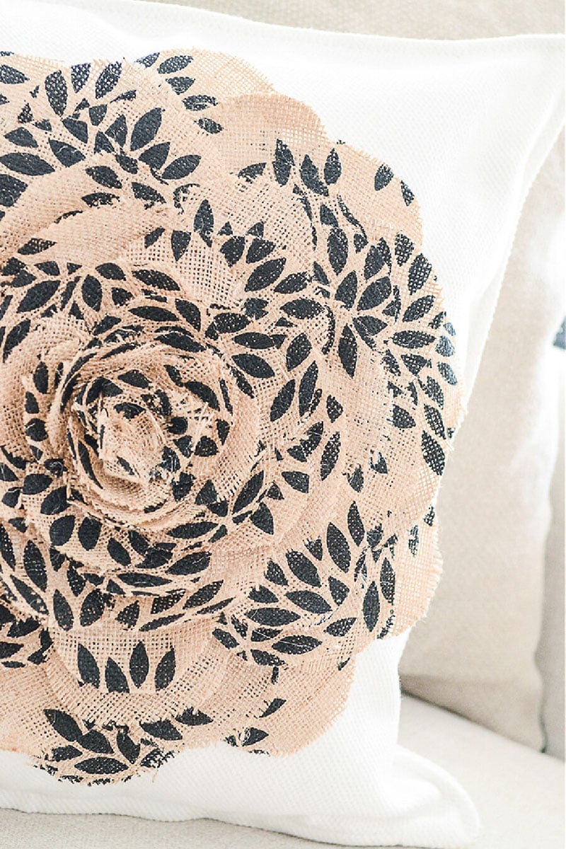 Spruce Up Your Space DIY NoSew Throw Pillows for a Cozy and Trendy