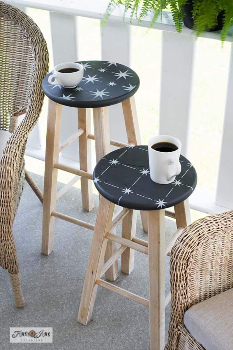 These Fabulous and Fresh Farmhouse DIYs and Ideas are just what you need for inspiration today! See what's happening in the world of Farmhouse Home Decor!
