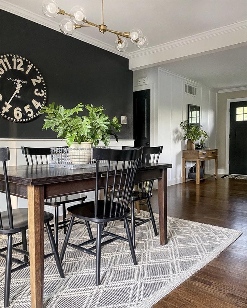 These Fabulous and Fresh Farmhouse DIYs and Ideas are just what you need for inspiration today! See what's happening in the world of Farmhouse Home Decor!