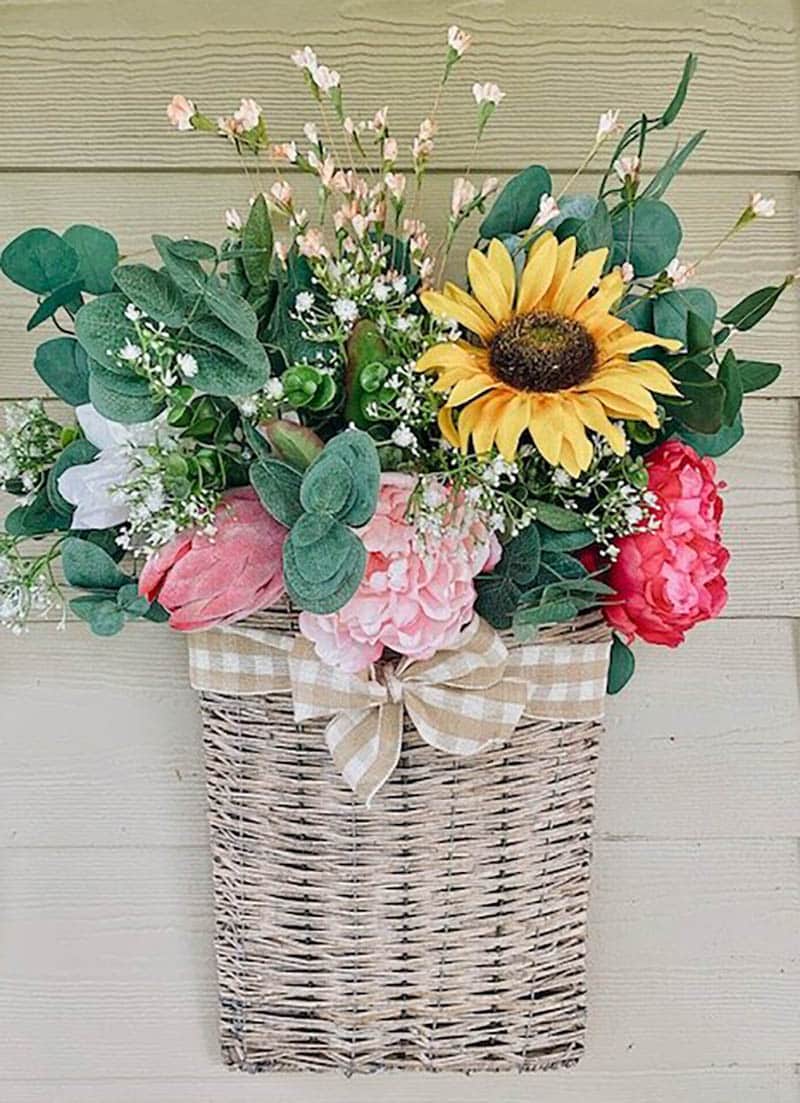 These DIY Summer Farmhouse Wreath Ideas add Freshness and Fun to any space in your home including the place of honor… on your front door.