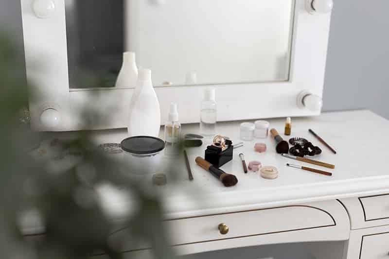The Benefits of Decluttering Your Home and Where to Start! These helpful tips will get you started to a decluttered home!