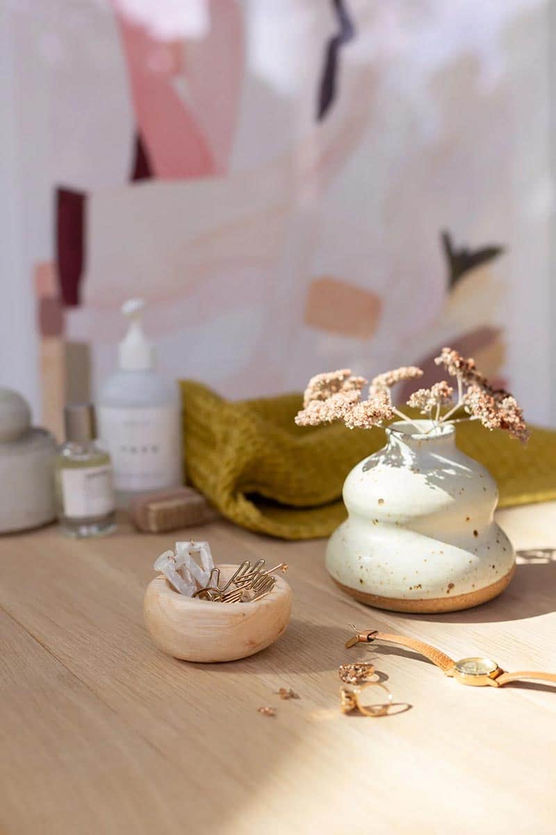Embrace creativity with our guide to Fresh & Trendy DIY Crafts perfect for your weekend. Get inspired, craft away, and make your days vibrant!