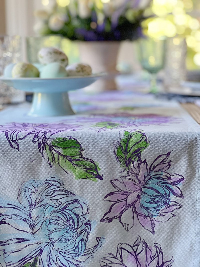 Explore 32 charming farmhouse DIYs, crafts, & ideas from talented bloggers! From spring decor to historic renovations, find inspiration for every project.