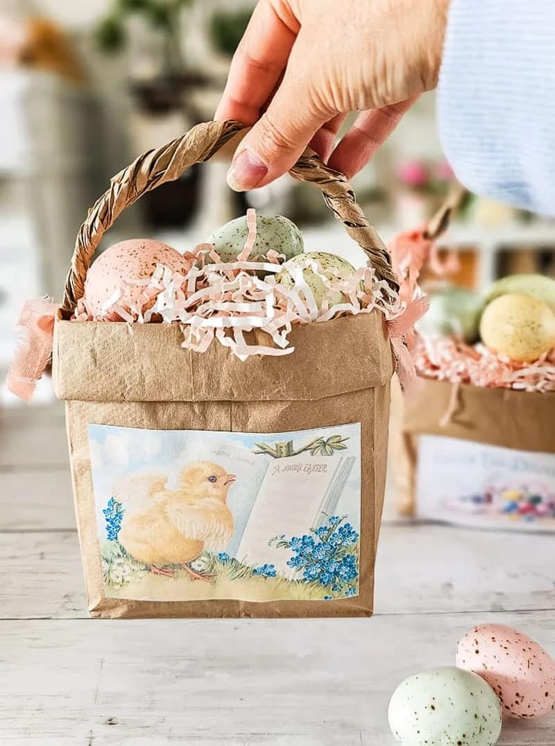 Explore 32 charming farmhouse DIYs, crafts, & ideas from talented bloggers! From spring decor to historic renovations, find inspiration for every project.