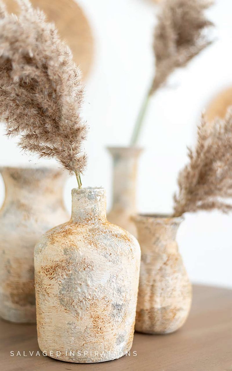 Charming and Chic Farmhouse Thrift Store Makeovers are going to Inspire you to create your own original diy project that will be amazing!