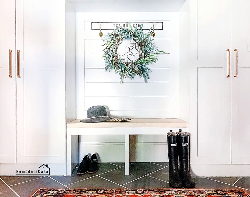 The Modern Farmhouse Mudroom Reveal from The Cottage Market Saturday Collection