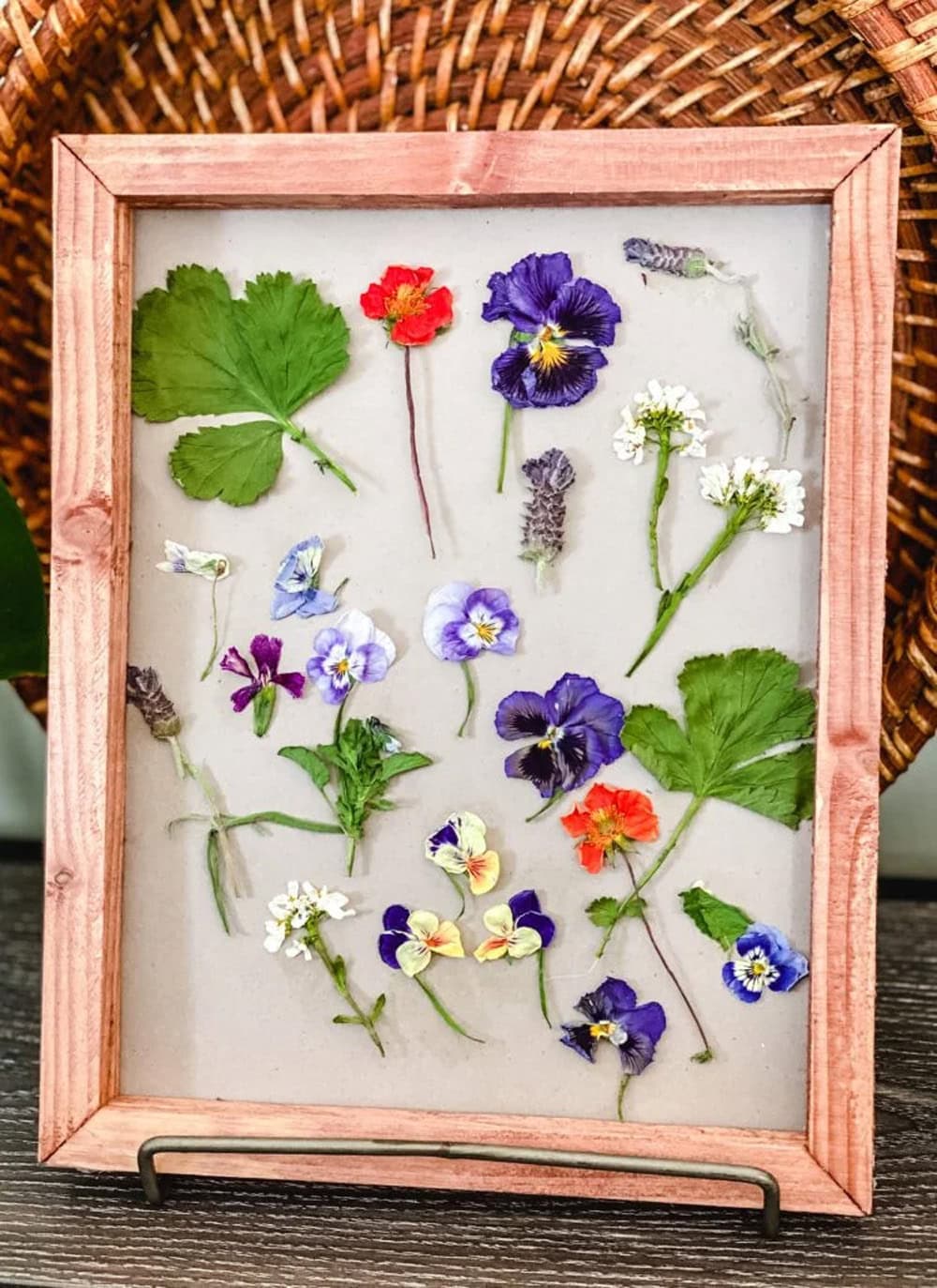 Microwave Flower Pressing... Two Easy Methods from The Cottage Market Saturday Collection