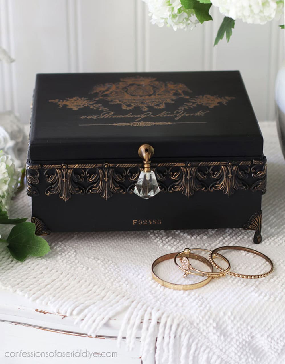 Plain Thrift Store Box Gets a Beautiful Makeover thrift store upcycle idea
