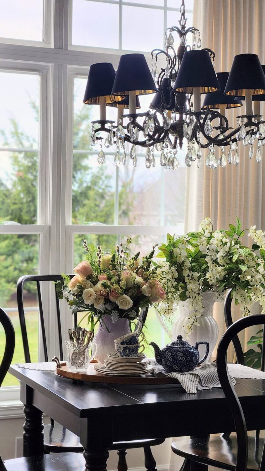 Spring Flowers in a Vintage Vase floral inspiration featured on The Cottage Market