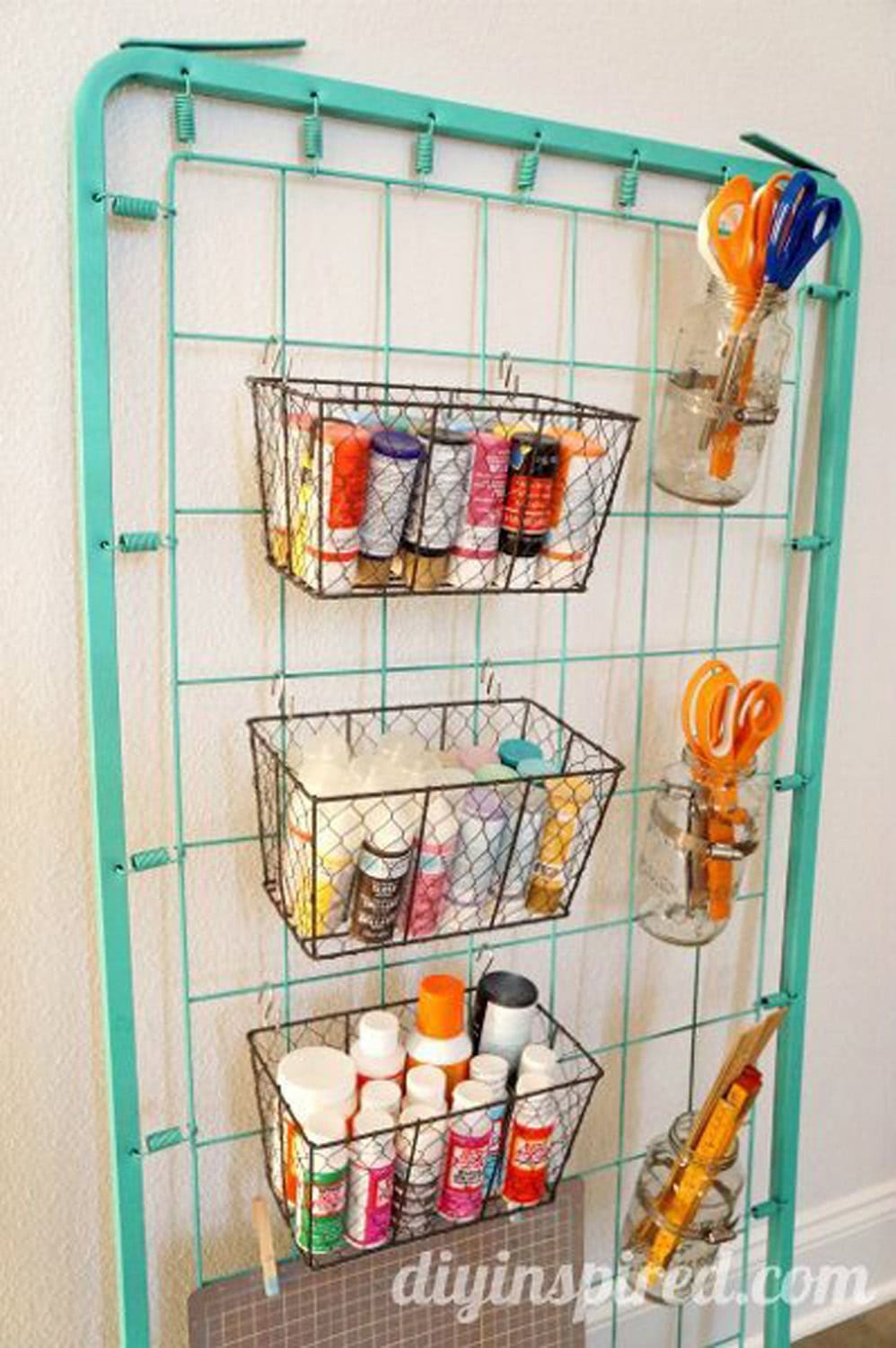 Repurposed Bed Spring Craft Storage thrift store upcycle featured on The Cottage Market