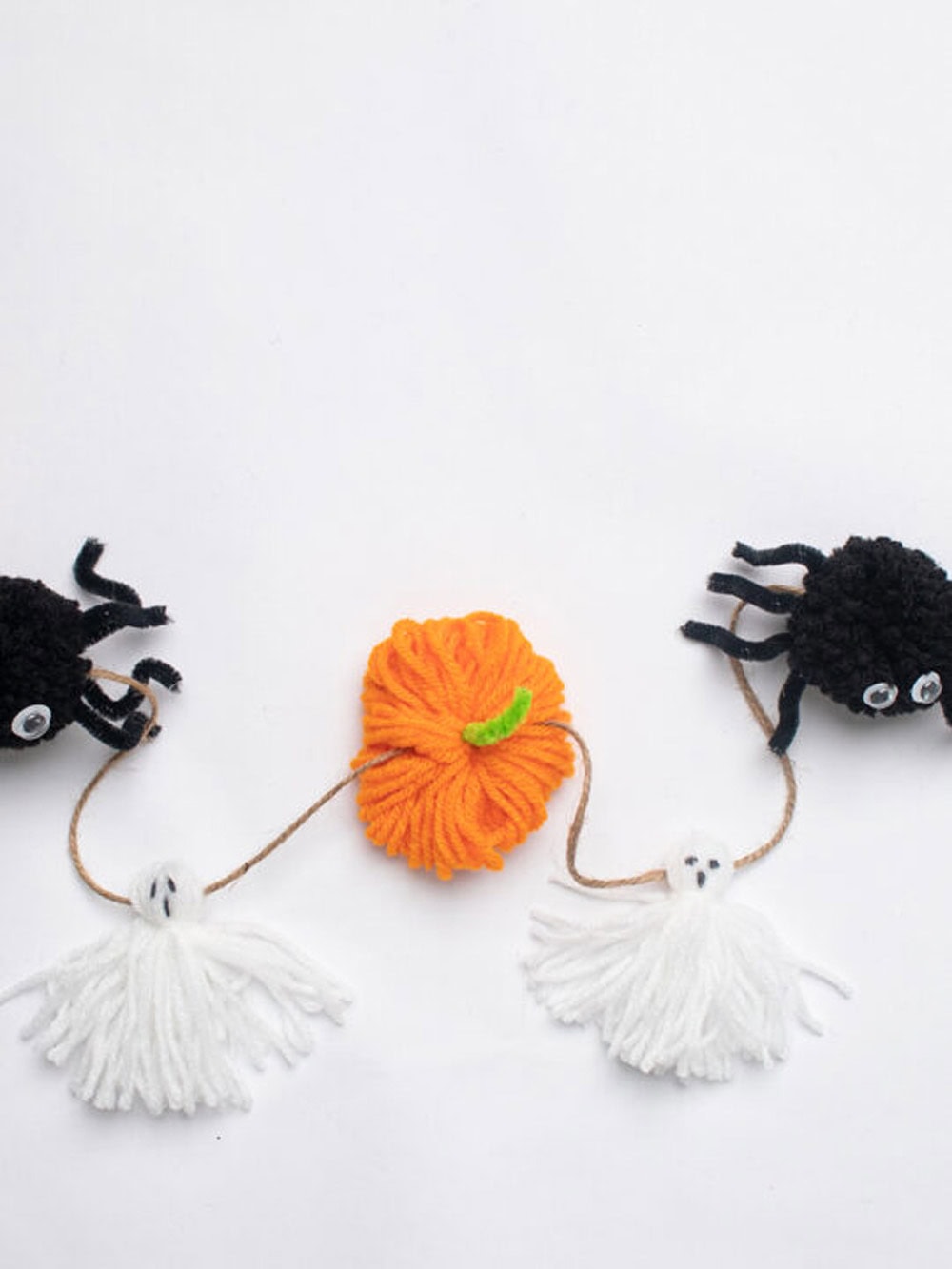 DIY Halloween Garland from Olivia OHern