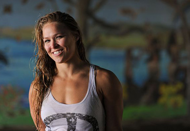 Meet UFC Hottie Ronda Rousey! - TheCount.com