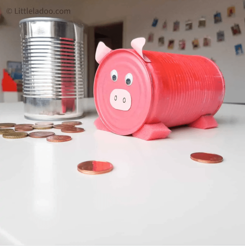 40+ Cool DIY Piggy Banks For Kids and Adults