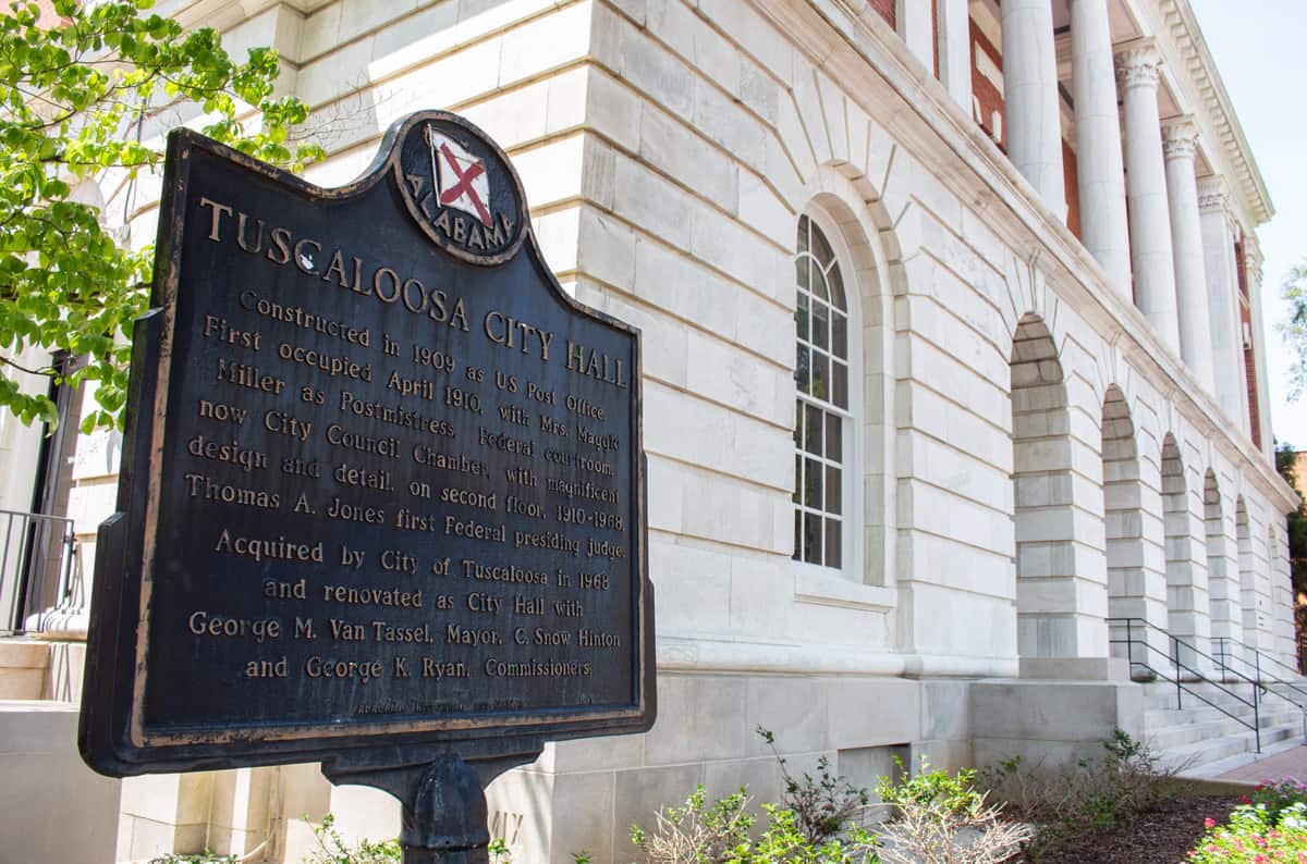 Bar closing time debate — and confusion surrounding it — heating up in