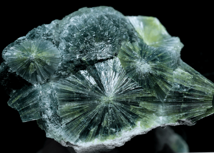 Dark Green Crystals Names, Meanings and Healing Benefits