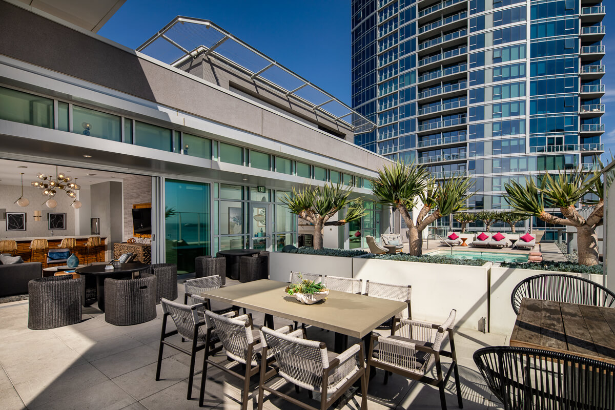 The Current New Apartments in Long Beach