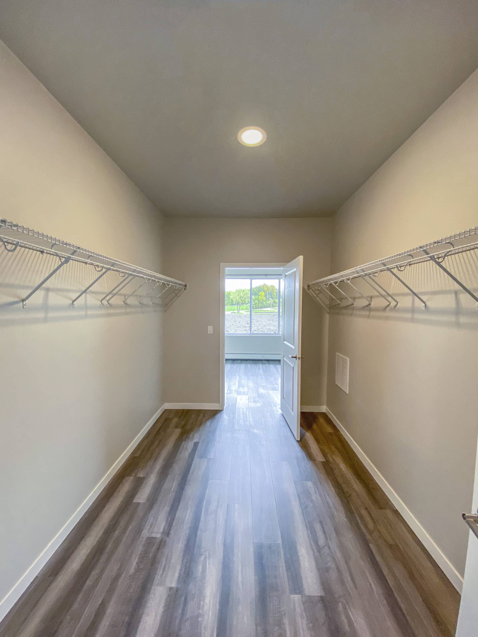 Amenities THE CURRENT of the Fox Wrightstown