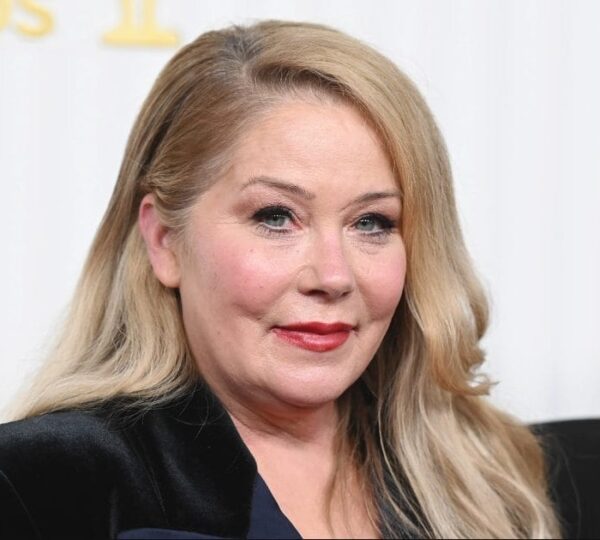 The childhood trauma that shaped a Hollywood legend’s life. The Cuteland