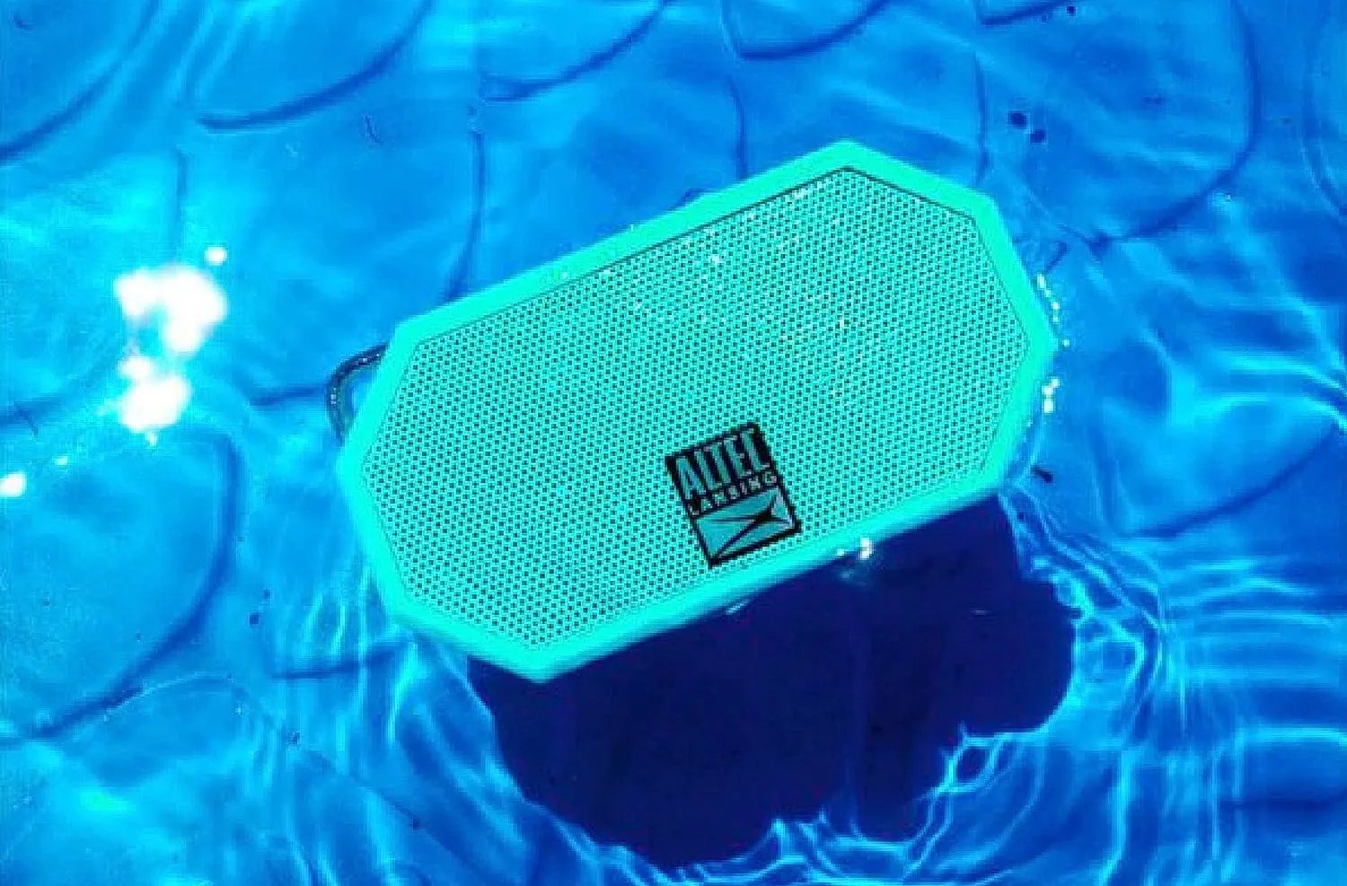 How to Connect to Altec Lansing Speaker?