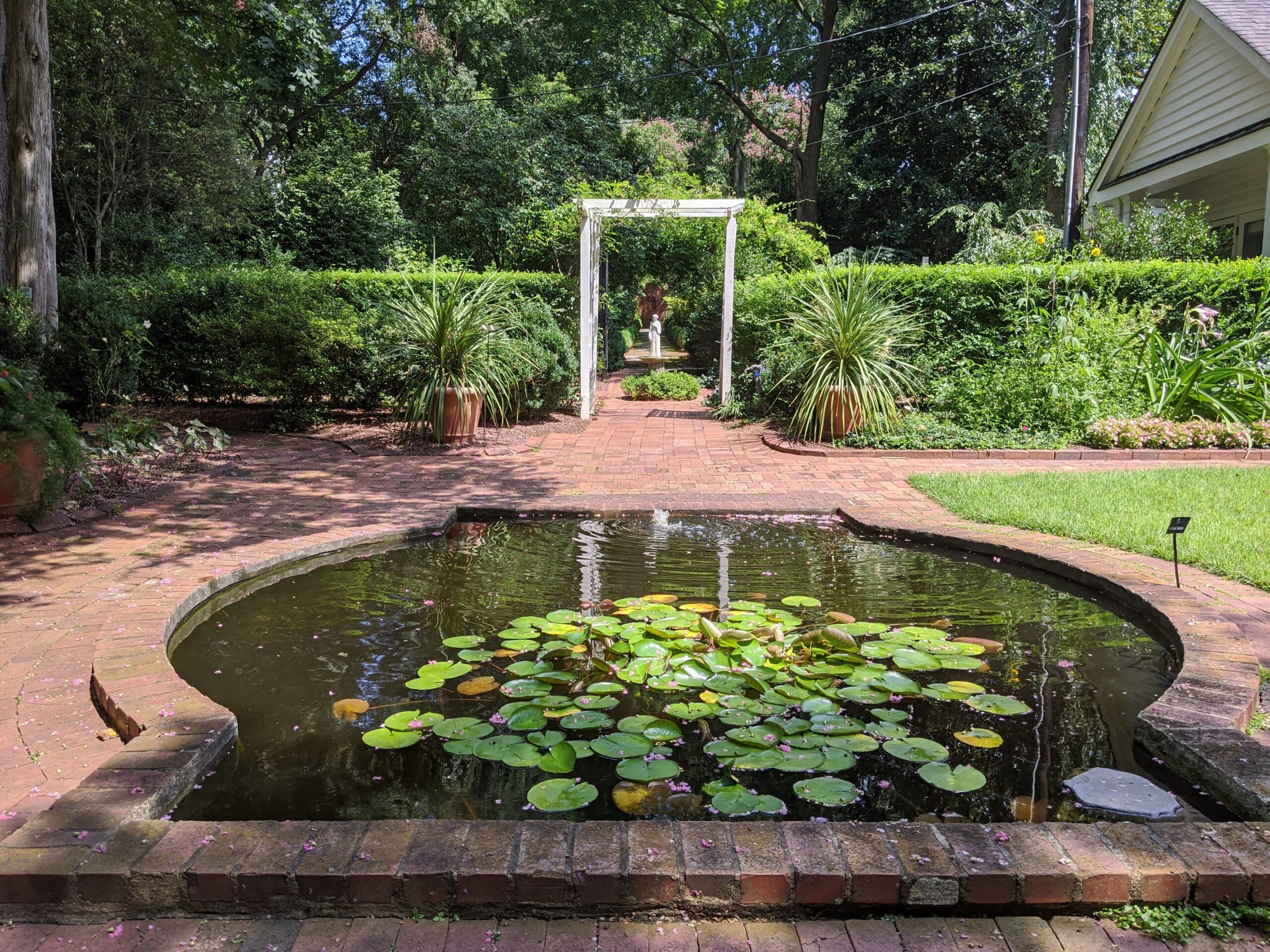 Wing Haven Charlotte Retirement Community