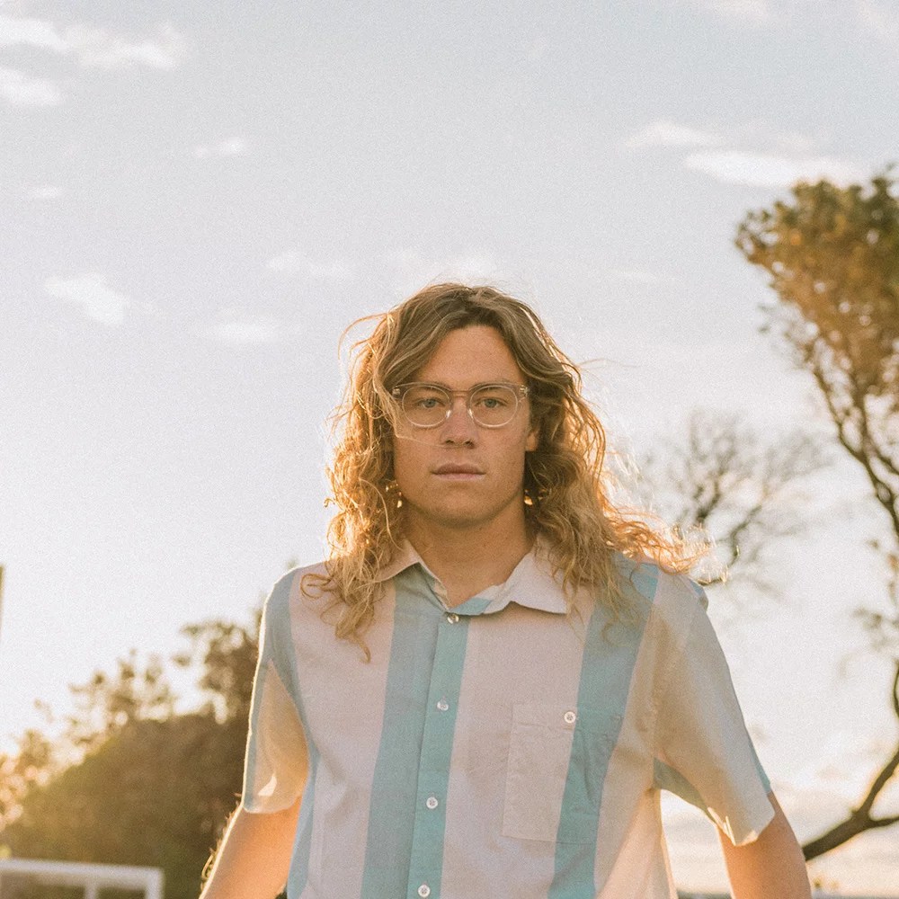 Jantoje 'Runaway' featuring Beach Season The Daily Music Report