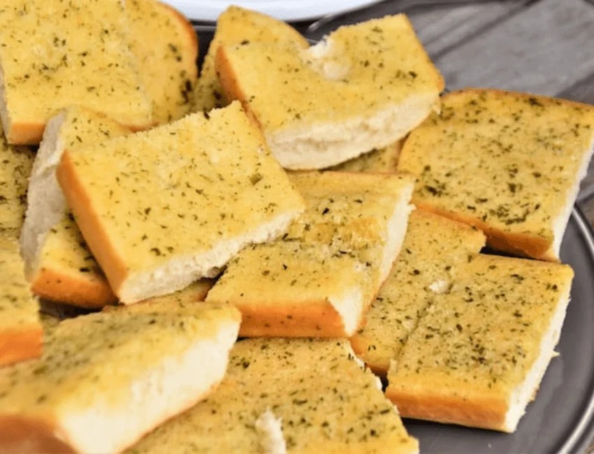 Does Garlic Bread Have Dairy? (Answered)