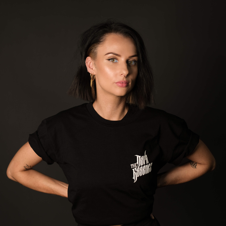 Bella - The Dark Essence