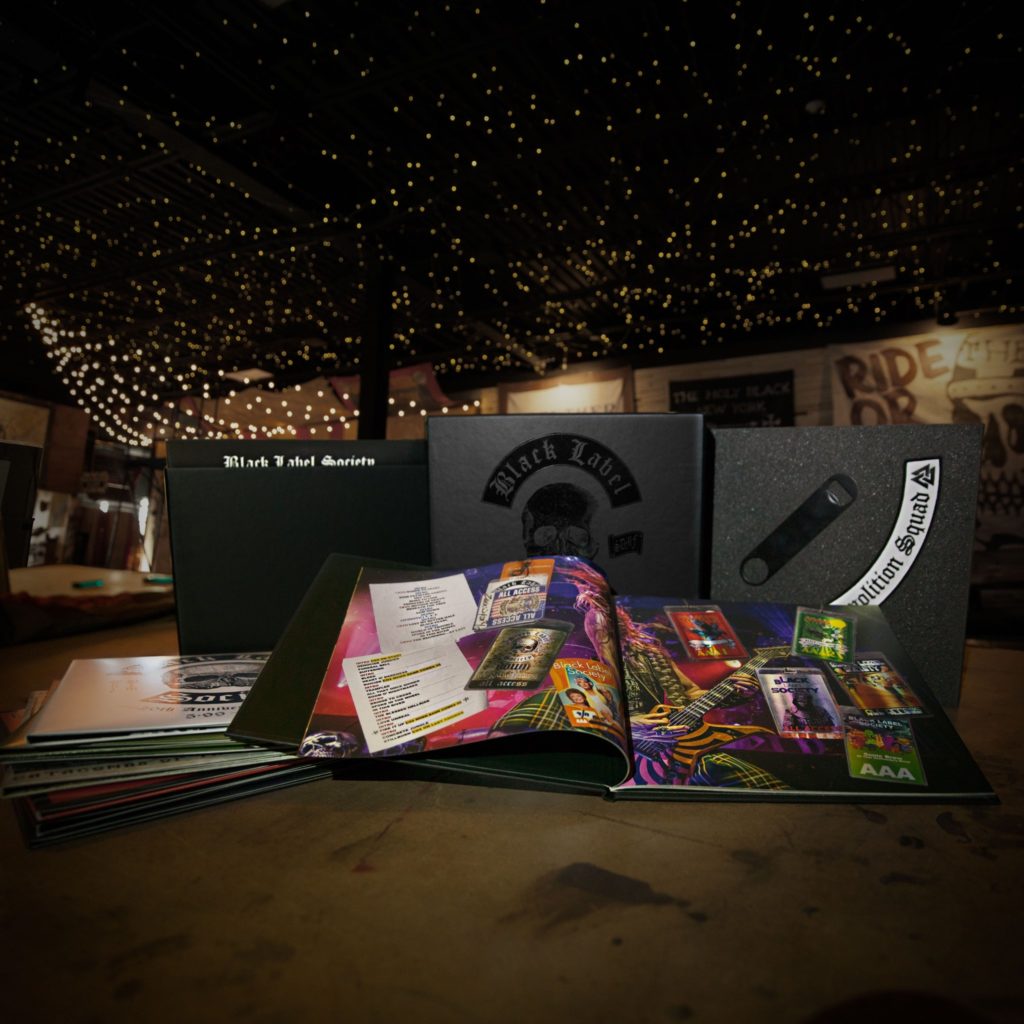 BLACK LABEL SOCIETY lanza el box set ‘None More Black’ The Dark Melody