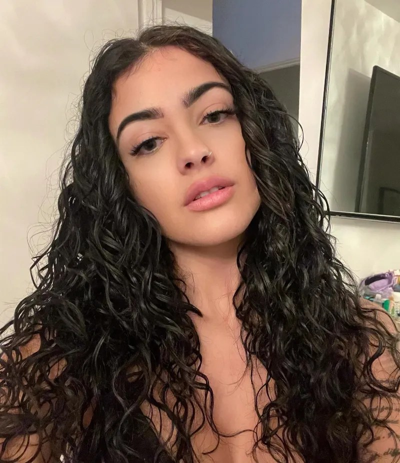32 Unseen Sexy Photos of Malu Trevejo Bikini Moments The Day Made(03)