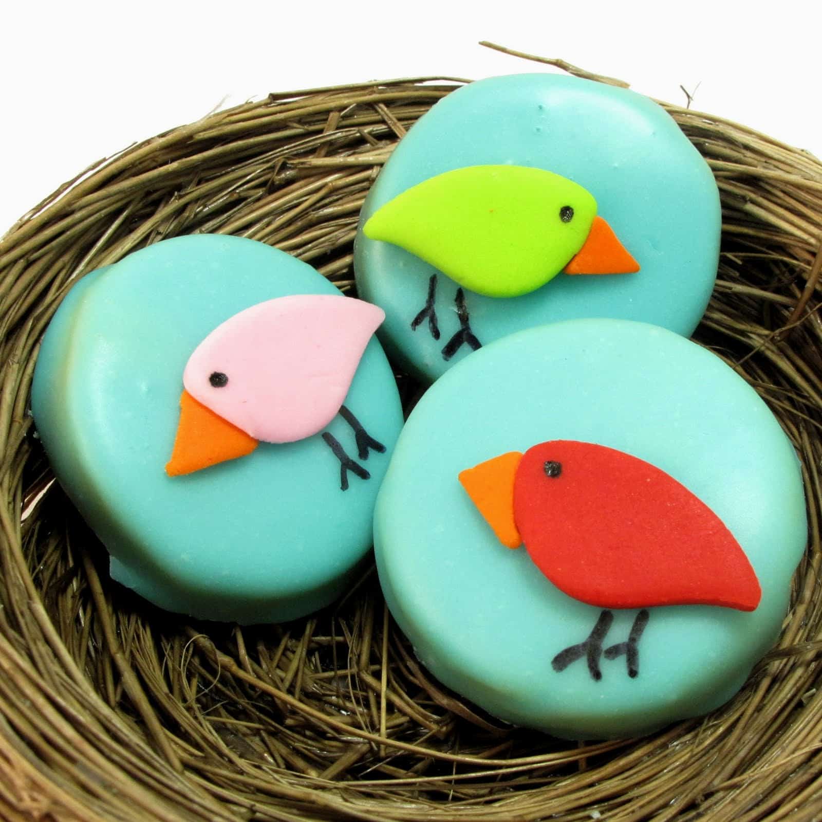 Bird cookies How to decorate bird cookies with poured sugar icing and