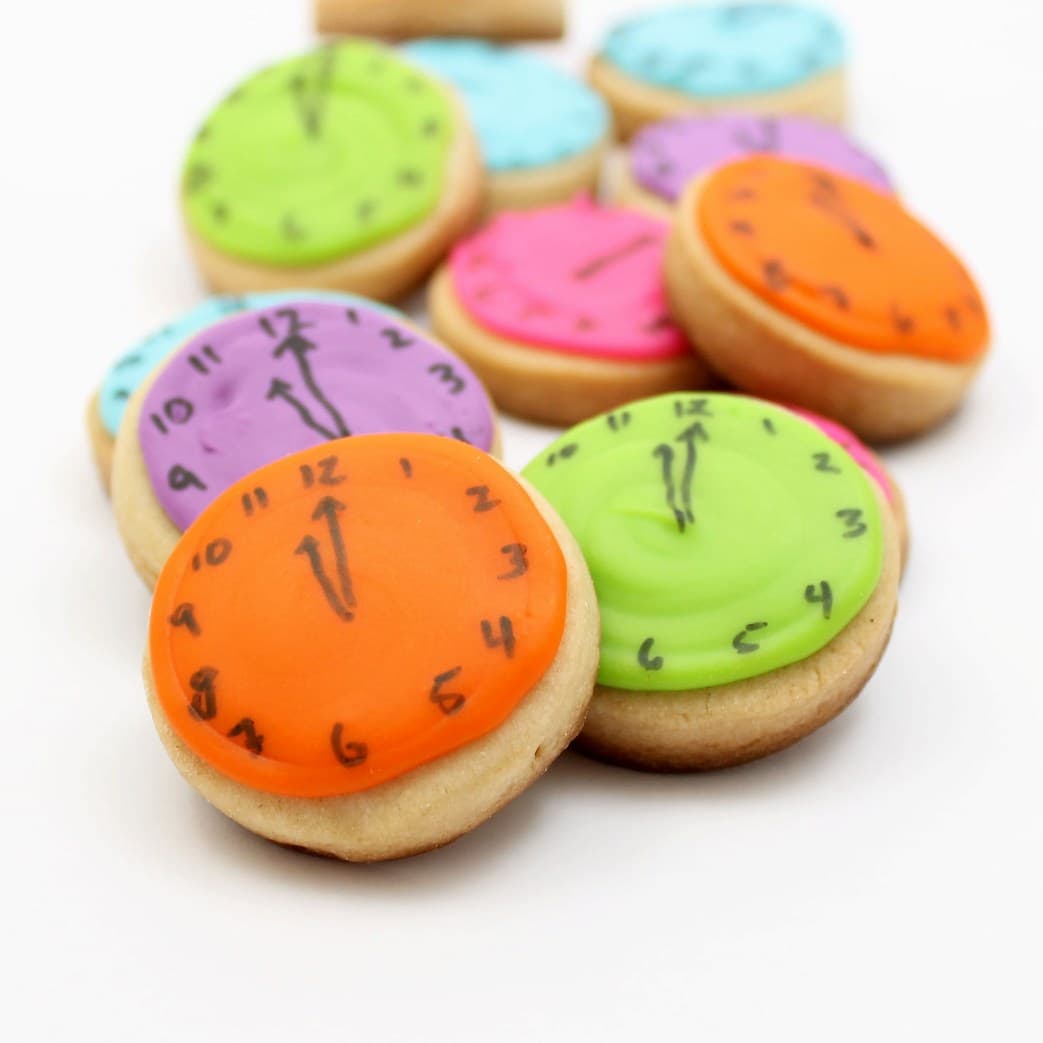NEW YEAR'S EVE COOKIES mini almost midnight clock cookies
