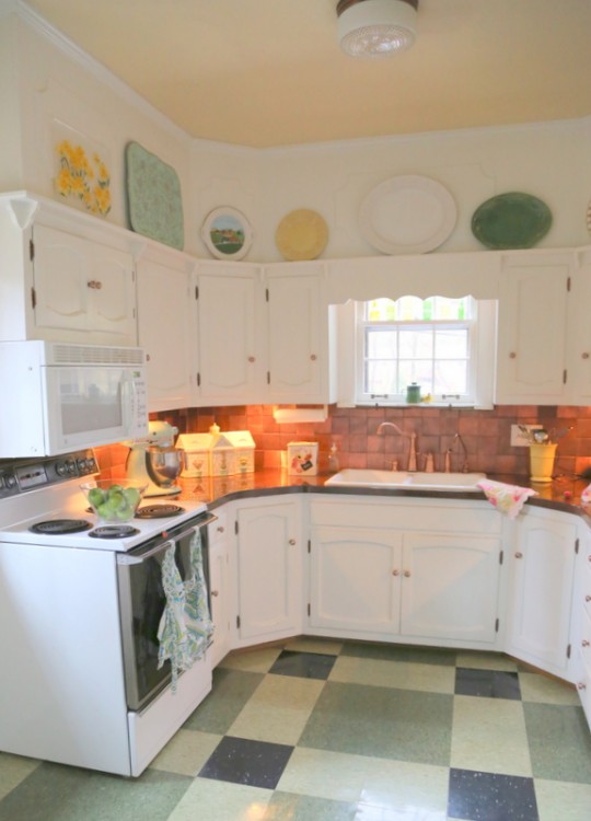 vct kitchen floor The Decorologist
