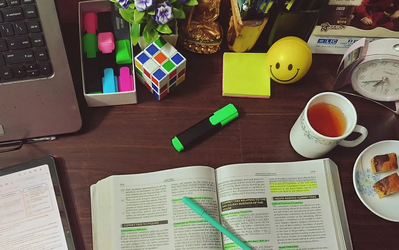 Tips to Make a Study Table Arrangement The Decor Palette