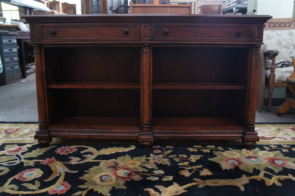 Thomasville Furniture Fredricksburg Collection Living Room Library Sofa