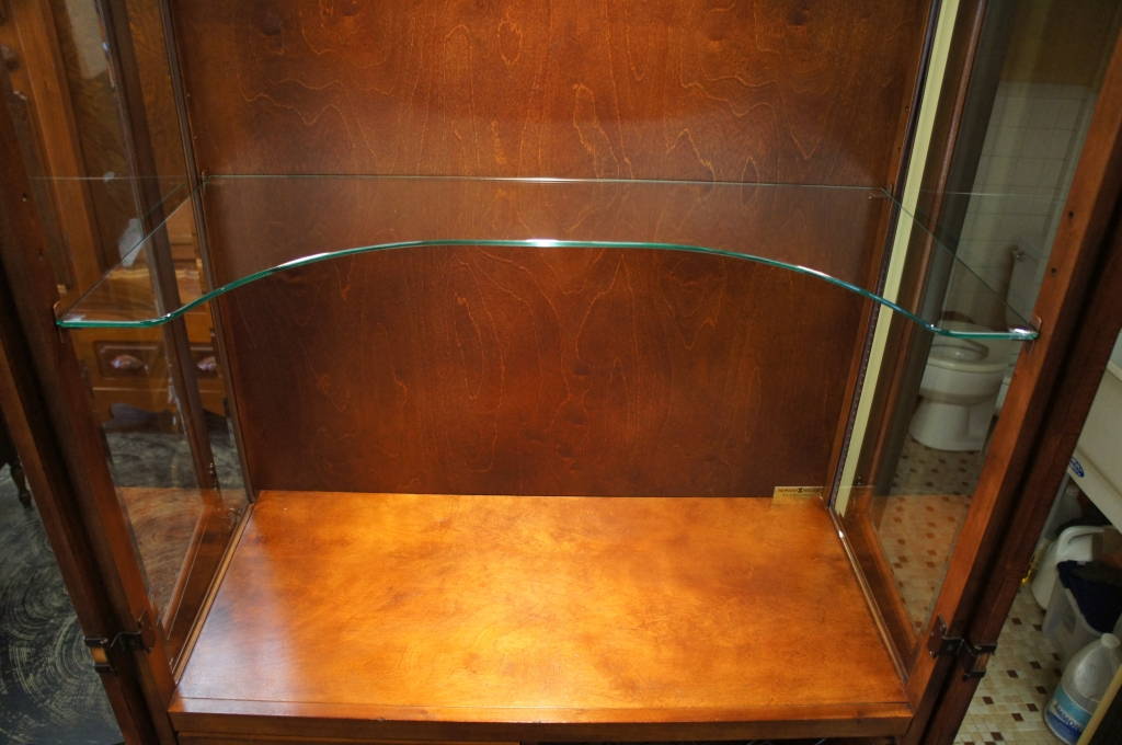 Howard Miller Wine & Spirits Collection Vtg Mahogany Bar Glass