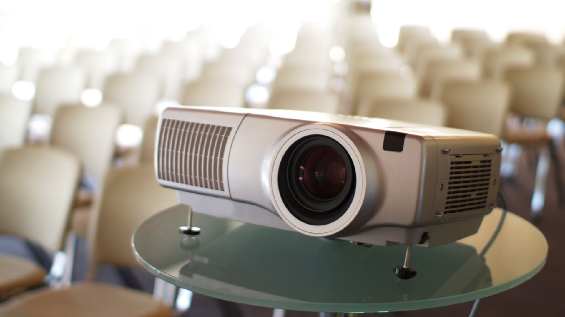 Top 13 Best Projectors under 500 dollars in 2021 TDH US