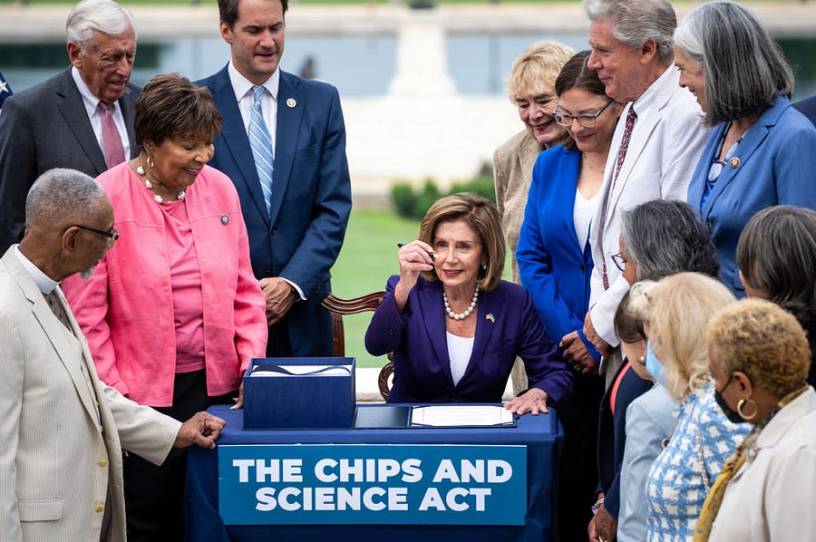 The CHIPS Act Makes It Through Congress Despite Late GOP Opposition